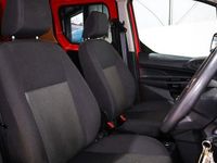 Used Ford Transit Connect 75 HP (55 kW) 2015 Red MPV