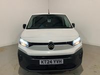 Used Citroën Berlingo 100 HP (73 kW) 2024 White MPV