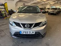 Used Nissan Qashqai Tekna 115 HP (84 kW) 2015 Silver SUV