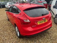 Used Ford Focus Zetec 125 HP (91 kW) 2015 Red Hatchback