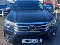 Used Toyota HiLux 150 HP (110 kW) 2019 Black Pickup