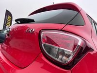 Used Hyundai i10 SE 67 HP (49 kW) 2018 Red Hatchback