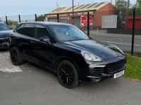 Usado Porsche Cayenne Platinum Edition 262 HP (192 kW) 2016 Preto SUV