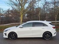 Used Kia Ceed 2019 White Hatchback