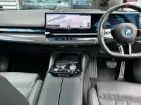 Used BMW i5 Comfort Edition 436 kW (593 HP) 2024 Red