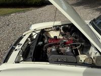 Used MG B 95 HP (69 kW) 1965 White Cabriolet