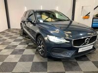 Used Volvo V60 Momentum 190 HP (139 kW) 2018 Blue Estate