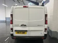 Begagnad Renault Trafic Business 2021 Vit Minibuss