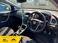 Used Vauxhall Astra S 165 HP (121 kW) 2012 Silver Estate