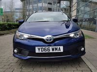 used Toyota Auris Hybrid 