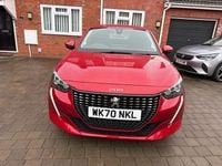 Used Peugeot 208 Allure Premium 75 HP (55 kW) 2020 Red Hatchback