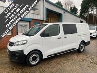 Used Vauxhall Vivaro 120 HP (88 kW) 2022 White MPV