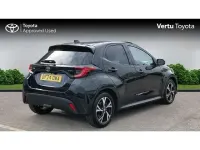 Used Toyota Yaris Hybrid Design 113 HP (83 kW) 2024 Black Hatchback