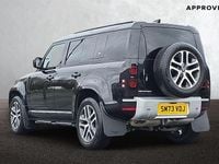 Used Land Rover Defender 249 HP (183 kW) 2023 Santorini black Estate