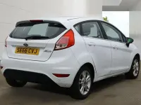 Used Ford Fiesta Zetec 82 HP (60 kW) 2017 White Hatchback