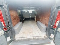 Begagnad Renault Trafic 115 HK (84 kW) 2014 Grå Minibuss