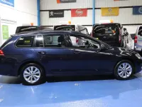Begagnad VW Golf VII SE 125 HK (91 kW) 2016 Blå Kombi