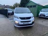 Begagnad Peugeot Expert Premium 2023 Vit Van