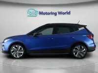 Begagnad Seat Arona FR 110 HK (80 kW) 2023 Blå SUV