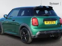 Usado Mini Cooper S Sport 192 HP (141 kW) 2021 Verde Citadino