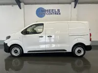 Gebraucht Vauxhall Vivaro S 120 PS (88 kW) 2024 Weiß Van / Kleinbus