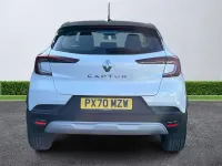 Second-hand Renault Captur Play 100 CP (73 kW) 2020 Alb SUV
