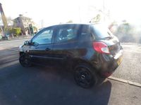 Used Renault Clio II 75 HP (55 kW) 2011 Black Hatchback
