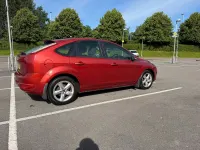 Used Ford Focus Zetec 125 HP (91 kW) 2008 Red Hatchback