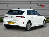 Used Vauxhall Astra Design Edition 108 HP (79 kW) 2023 White Hatchback