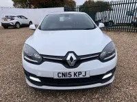 Usado Renault Mégane Coupé Dynamique 110 HP (80 kW) 2015 Branco Coupé