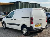 Used Peugeot Partner 2018 White