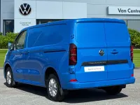 New VW Transporter 150 HP (110 kW) 2026 Blue Van