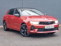 Used Vauxhall Astra 114 kW (156 HP) 2024 Premium metallic  crimson red Hatchback