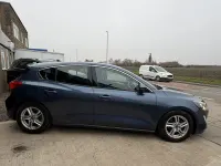 Used Ford Focus Zetec 95 HP (69 kW) 2019 Blue Hatchback