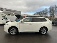 Used Mitsubishi Outlander P-HEV 162 HP (119 kW) 2014 White Estate