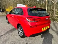 Used Hyundai i30 SE 110 HP (80 kW) 2018 Red Hatchback