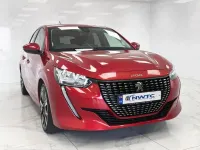 Used Peugeot 208 Allure 100 HP (73 kW) 2020 Red Hatchback