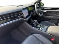 Używany VW Touareg R 462 KM (339 kW) 2025 Niebieski SUV