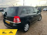 Used Vauxhall Zafira Design Edition 115 HP (84 kW) 2012 Black MPV