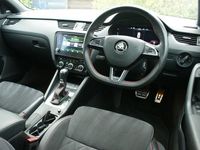 Used Skoda Octavia vRS 245 HP (180 kW) 2019 Green Hatchback