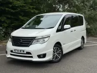 Usado Nissan Serena S 2014 Blanco Monovolumen