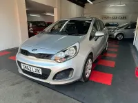 Used Kia Rio 84 HP (61 kW) 2013 Silver Hatchback