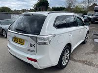 Used Mitsubishi Outlander P-HEV 2015 White SUV