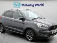 Usado Ford Ka Plus Active 86 HP (63 kW) 2019 Cinzento Citadino