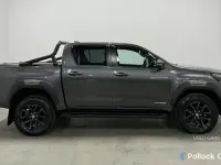 Usado Toyota HiLux 208 CV (152 kW) 2024 Gris Pickup/Camioneta