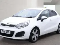 Used Kia Rio 107 HP (78 kW) 2015 White Hatchback