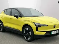 Usado Volvo EX30 Plus 200 kW (272 HP) 2024 Amarelo SUV