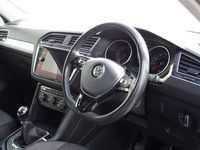 used VW Tiguan 2.0 SE NAVIGATION TDI 4MOTION 5d 148 BHP