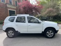Usado Dacia Duster Lauréate 110 HP (80 kW) 2017 Branco SUV