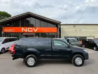 Used Toyota HiLux Active 150 HP (110 kW) 2016 Black Pickup